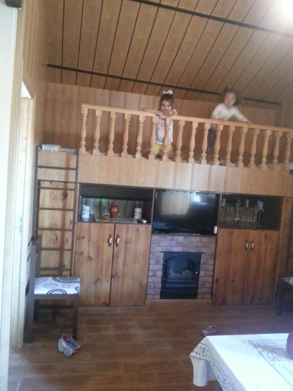 Bungalow Perotonar Ideal Para Familia Con Ninos La Puebla de Cazalla Kültér fotó
